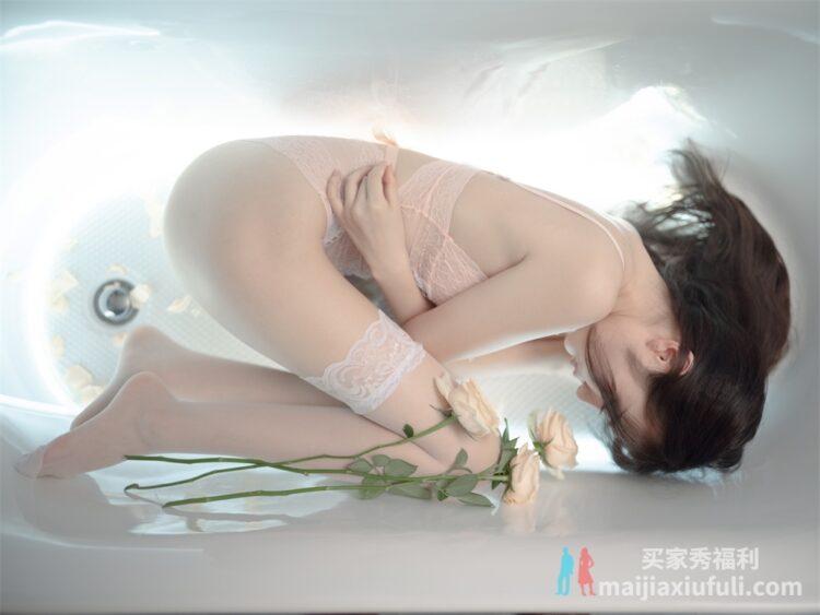 大梨子 思念如苦海写真下载【40P/197MB】