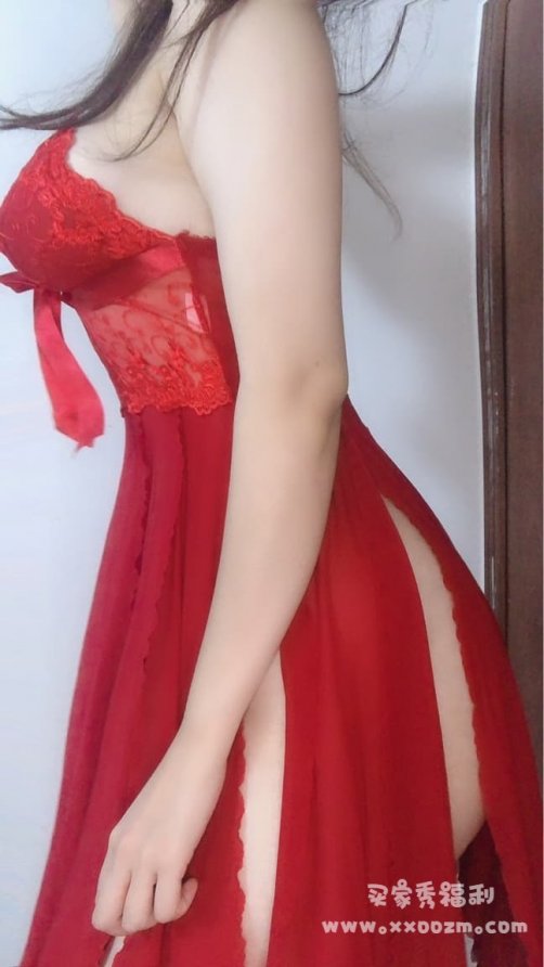 蕾丝透明吊带火辣睡裙睡衣 诱惑力很强