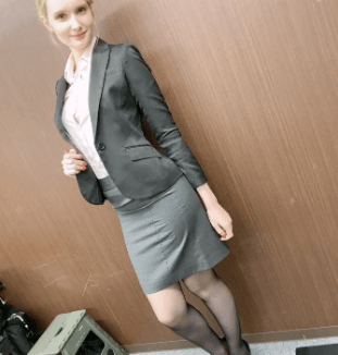 欧美00后极品白肌美妖精 Emma Lawrence