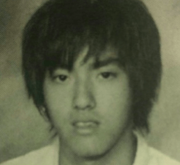 吴亦凡家庭疑曝光，妈妈武大毕业父母皆高知，爸爸欲见儿子屡被拒