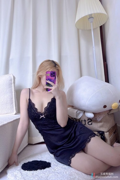 精致又心机的一条小睡裙 情侣性感睡衣女高级感纯欲蕾丝吊带睡裙