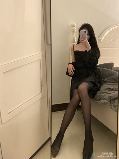 黑色极致性感 性感睡衣女夏天新款冰丝纯欲风高级感吊带睡裙套装