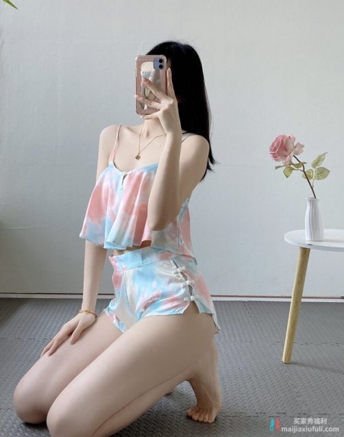 很性感的一套睡衣！今夕何夕性感睡衣女款夏季薄款冰丝吊带肚兜短裤套装两件套家居服