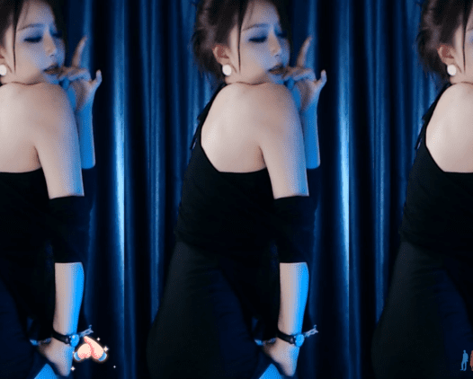 CC直播 HD-樱桃味 2022年7月直播热舞视频合集下载【10V/4.2G】