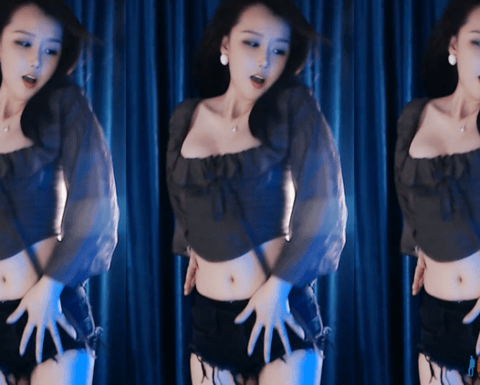 CC直播 HD-樱桃味 2022年8月直播热舞视频合集下载【16V/3.5G】