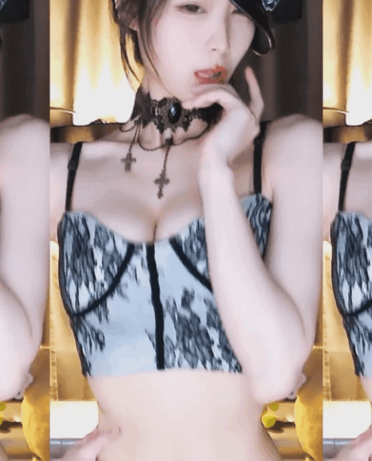 CC直播 狐妖妖 美女主播定制热舞视频合集下载（2）【4V/2G】