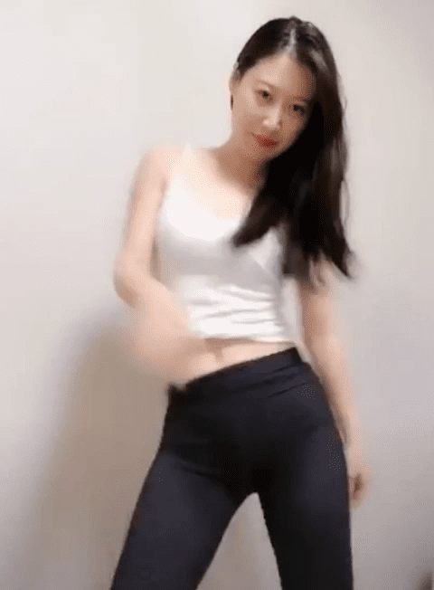 快手 三清阁 轻熟女早期直播热舞视频合集下载【16V/6G】