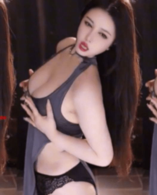 CC直播 妃儿baby 会员群福利定制热舞视频下载（3）【1V/590MB】