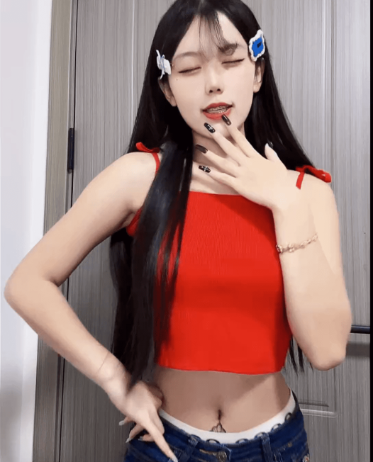 萱萱仙女 抖音+快手 2024年8-9月直播热舞视频合集下载【94V/4G】