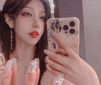 身材好就露出来？美女 Coser 被公司逼着擦边？发布17分钟视频道歉