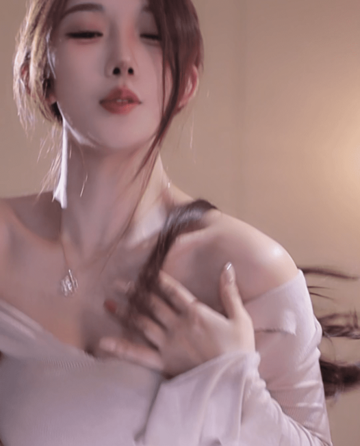 抖音 姜妍妍（奶优米呀）2024年10月热舞视频合集下载【115V/22.4G】