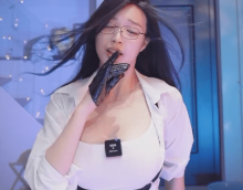 哔哩哔哩（bilibili）热舞主播 徐珺大哥 2025年2月直播热舞视频合集下载【32V/1.5G】