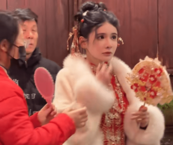 狗头萝莉开始拍片了，从“擦边”网红到短剧女主，这是好起来了
