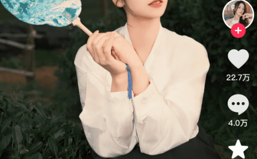 吴柳芳复出“重生”更新，从擦边到文化传承，汉服漆扇开启新篇章