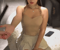 游戏主播要大迁徙了？呆妹儿小霸王抖音首秀，与PDD组队开黑三角洲