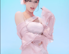 哔哩哔哩（bilibili）热舞主播 小深深儿 2025年1月+2月+4月直播热舞视频合集下载【56V/13.4G】