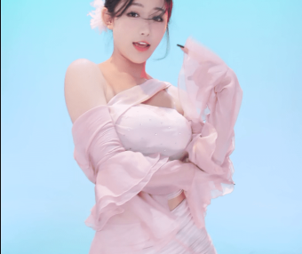哔哩哔哩（bilibili）热舞主播 小深深儿 2025年1月+2月+4月直播热舞视频合集下载【56V/13.4G】