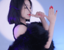 哔哩哔哩（bilibili）热舞主播 小深深儿 2025年5月直播热舞视频合集下载【80V/19.2G】