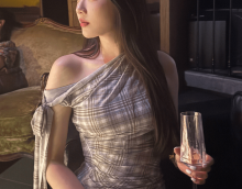 已和解 轩子巨2兔 重回虎牙直播！“深夜女友”回家的诱惑，她能否再创辉煌？