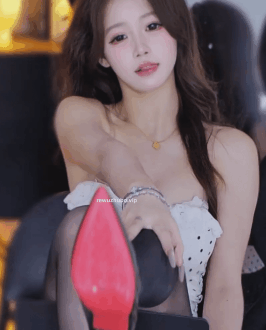 漂漂主播 安安 精选直播热舞视频合集下载（5）【10V/2.7G】