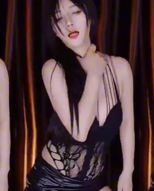 漂漂主播 初羽 美女主播精选直播热舞视频合集下载（1） 【25V/4.4G】