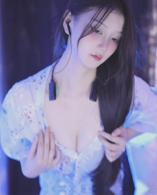 CC直播 耶耶~ 美女主播定制热舞视频合集下载(11)【5V/882MB】